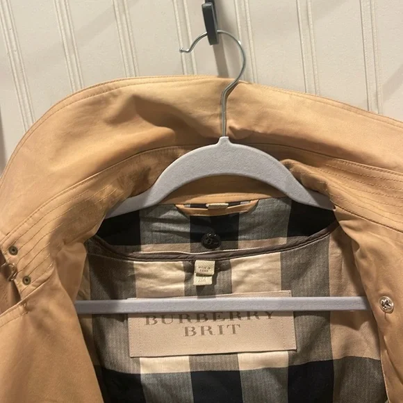Burberry Tan Trench Coat - Picture 5 of 14
